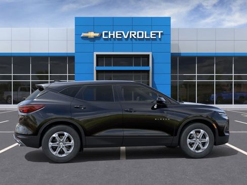 New 2026 Chevrolet Blazer LT FWD image 5