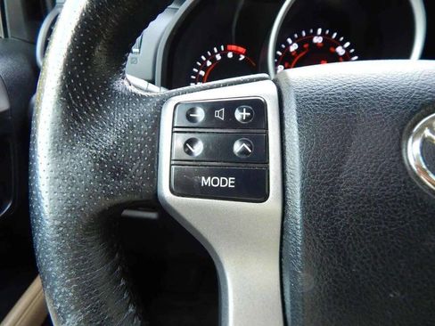 Used 2012 Toyota 4Runner Limited image 23