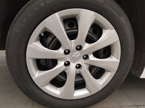 Used 2023 Toyota Corolla LE FWD image 31