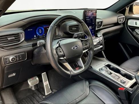 Used 2022 Ford Explorer ST w/ Equipment Group 401A image 12