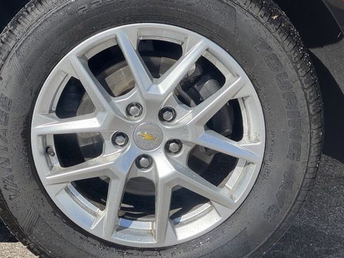 Used 2022 Chevrolet Equinox LS w/ LS Convenience Package image 5