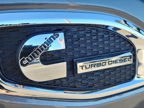 Used 2016 Nissan Titan PRO-4X AWD/4WD image 5