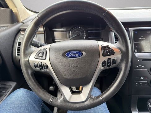 Used 2019 Ford Flex SEL image 14