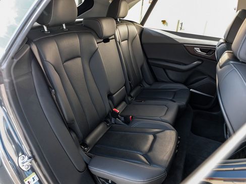 Used 2020 Audi Q8 Premium Plus image 34