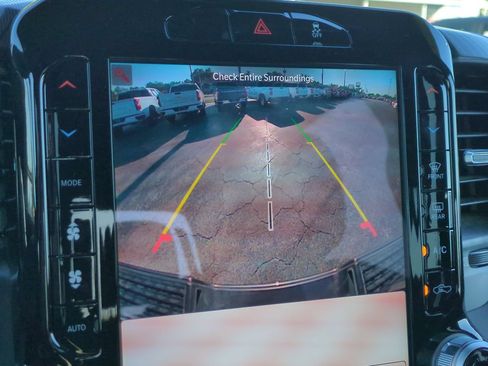 Used 2025 RAM 2500 Big Horn AWD/4WD image 20