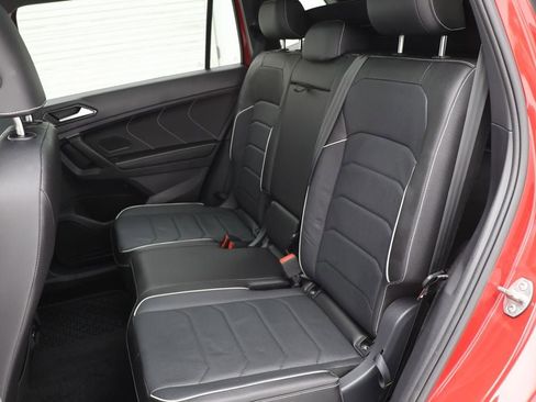 Used 2024 Volkswagen Tiguan SEL R-Line image 13