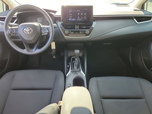 Used 2023 Toyota Corolla LE image 12