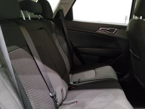 Used 2024 Kia Sportage LX AWD/4WD image 30