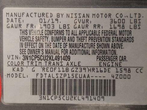 Used 2019 Nissan Kicks SV image 33