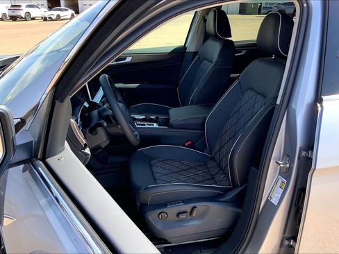 New 2026 Volkswagen Atlas SEL Premium R-Line AWD/4WD image 9