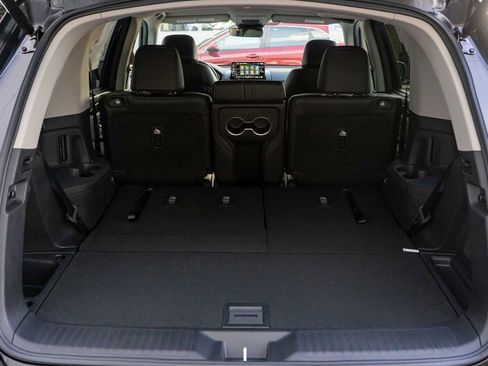 New 2025 Honda Pilot EX-L image 14