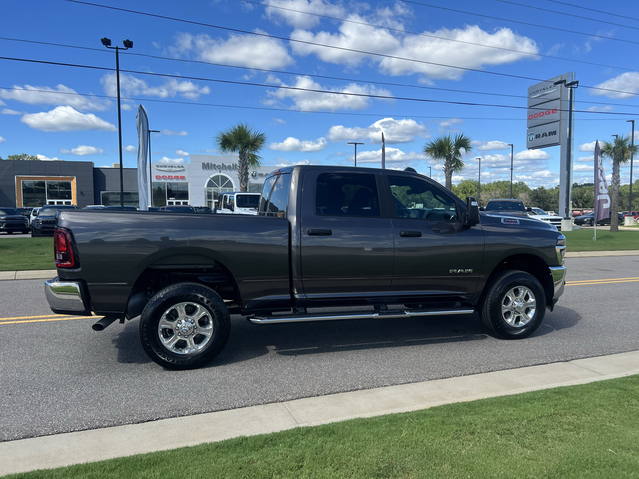 Used 2026 RAM 2500 Big Horn AWD/4WD image 7