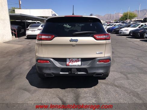 Used 2015 Jeep Cherokee Latitude w/ Comfort/Convenience Group FWD image 7