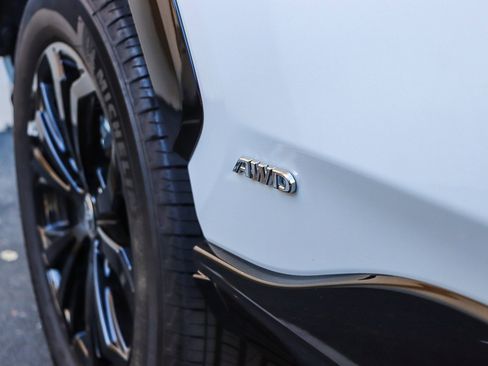 Used 2025 Toyota RAV4 SE image 10