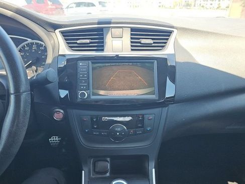Used 2019 Nissan Sentra SV FWD image 9