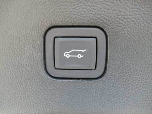 Used 2024 Buick Enclave Essence w/ Technology Package FWD image 36