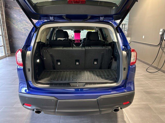 Used 2026 Subaru Ascent Premium AWD/4WD image 32