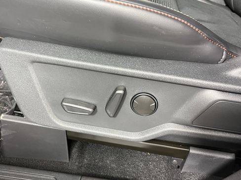 New 2025 Ford Bronco Raptor w/ Interior Carbon Fiber Pack image 15