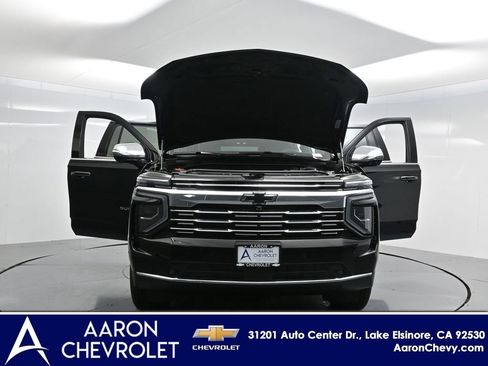 New 2025 Chevrolet Suburban Premier w/ LPO, Illumination Package RWD image 34