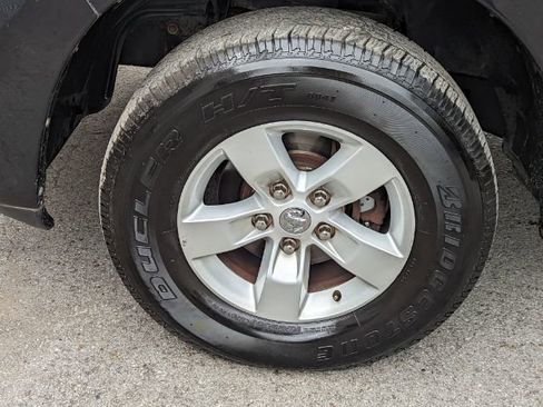 Used 2017 RAM 1500 Express image 26