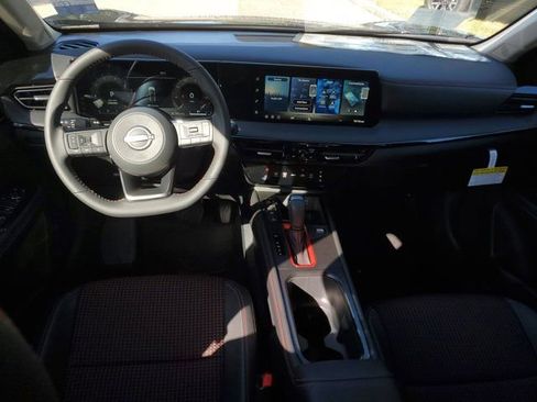 New 2026 Nissan Kicks SR FWD image 7