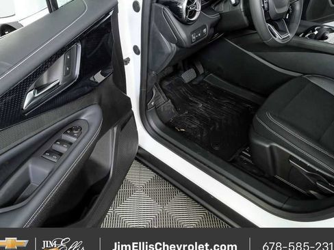 New 2026 Chevrolet Blazer EV LT image 8