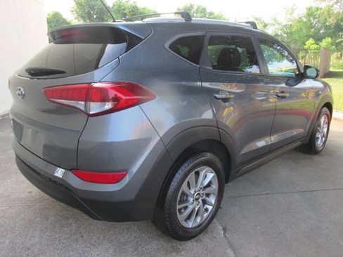 Used 2016 Hyundai Tucson SE w/ Option Group 02 FWD image 7