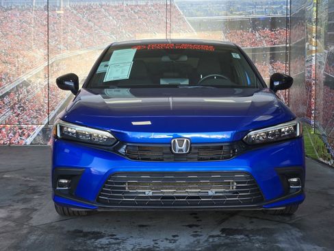 Used 2024 Honda Civic Sport image 3