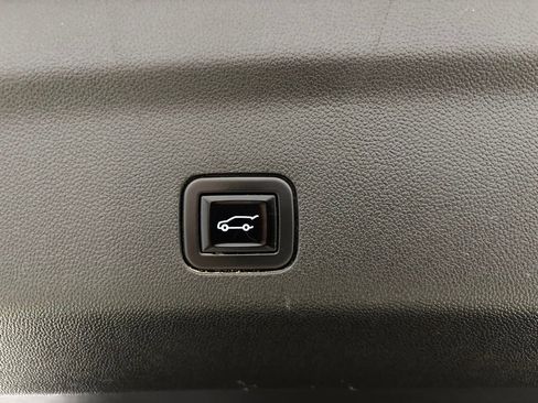 Used 2021 Chevrolet Suburban High Country AWD/4WD image 37