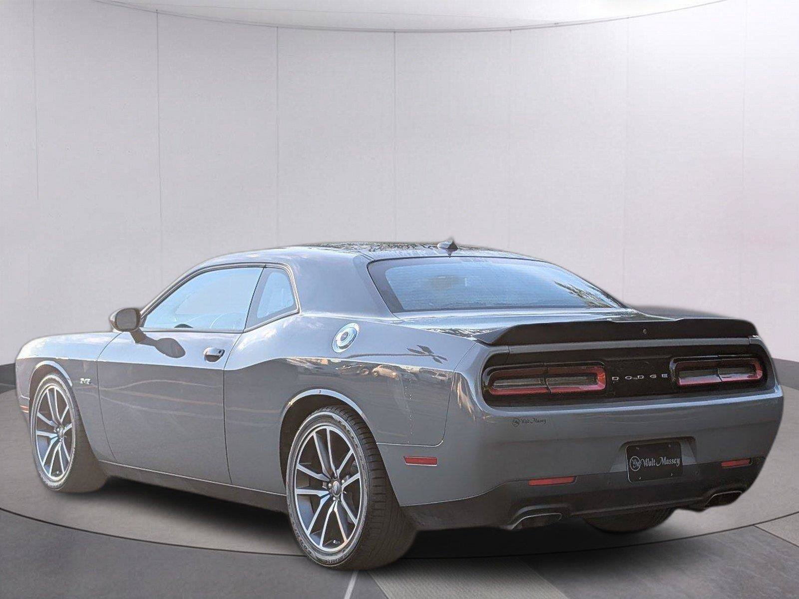 Used 2023 Dodge Challenger R/T RWD image 3