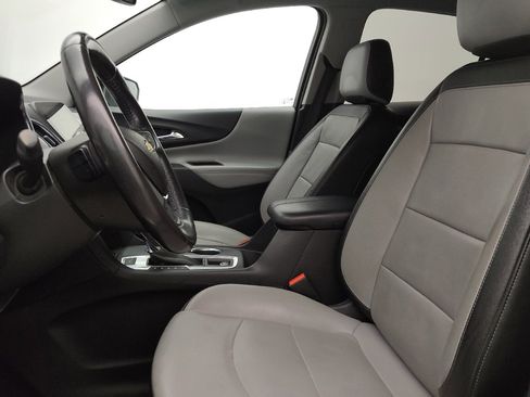 Used 2018 Chevrolet Equinox Premier image 17