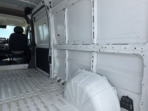 Used 2026 RAM ProMaster 2500 w/ Convenience Group FWD image 26