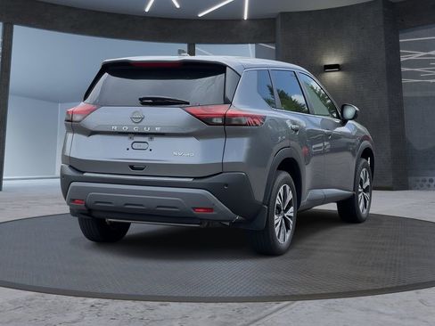 Used 2023 Nissan Rogue SV AWD/4WD image 4