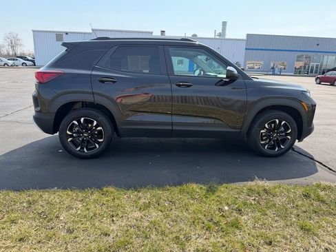 Used 2023 Chevrolet TrailBlazer LT w/ Convenience Package image 6