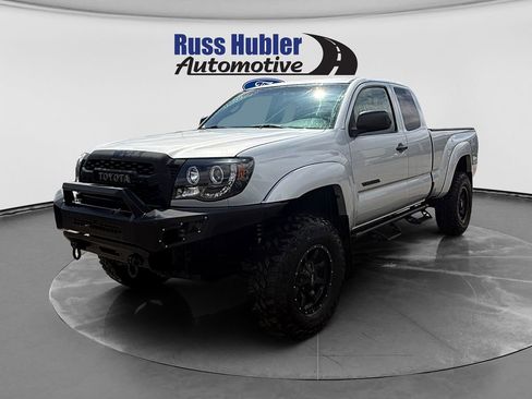 Used 2010 Toyota Tacoma 4x4 Access Cab V6 image 1
