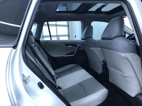 Used 2023 Toyota RAV4 Limited image 21