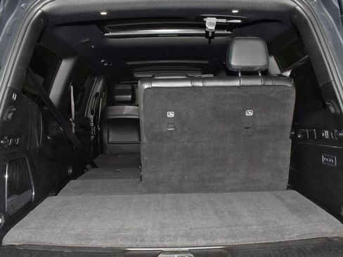 Used 2022 Jeep Wagoneer Series III w/ Premium Group I image 33