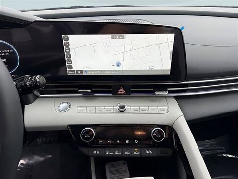 New 2026 Hyundai Elantra Limited FWD image 21