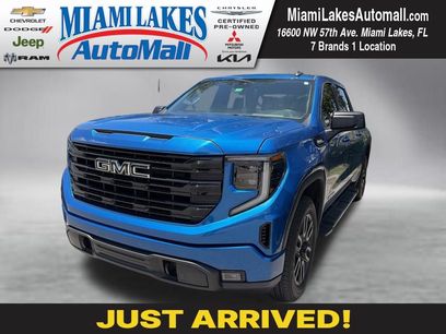Used 2023 GMC Sierra 1500 Elevation w/ LPO, Elevation Black Package