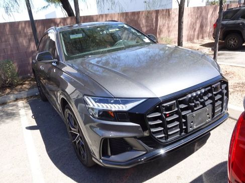 Used 2021 Audi SQ8 Prestige w/ Prestige Package AWD/4WD image 2