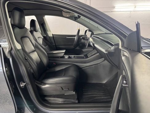 Used 2023 Tesla Model Y Performance image 46
