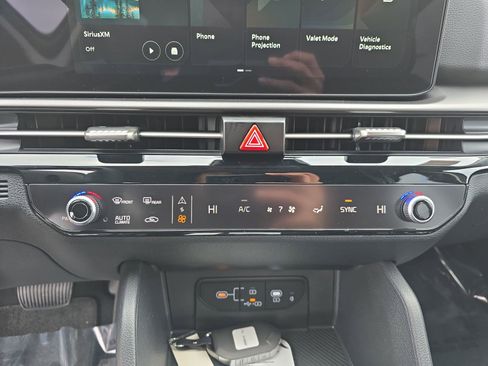 New 2026 Kia Sportage EX image 23