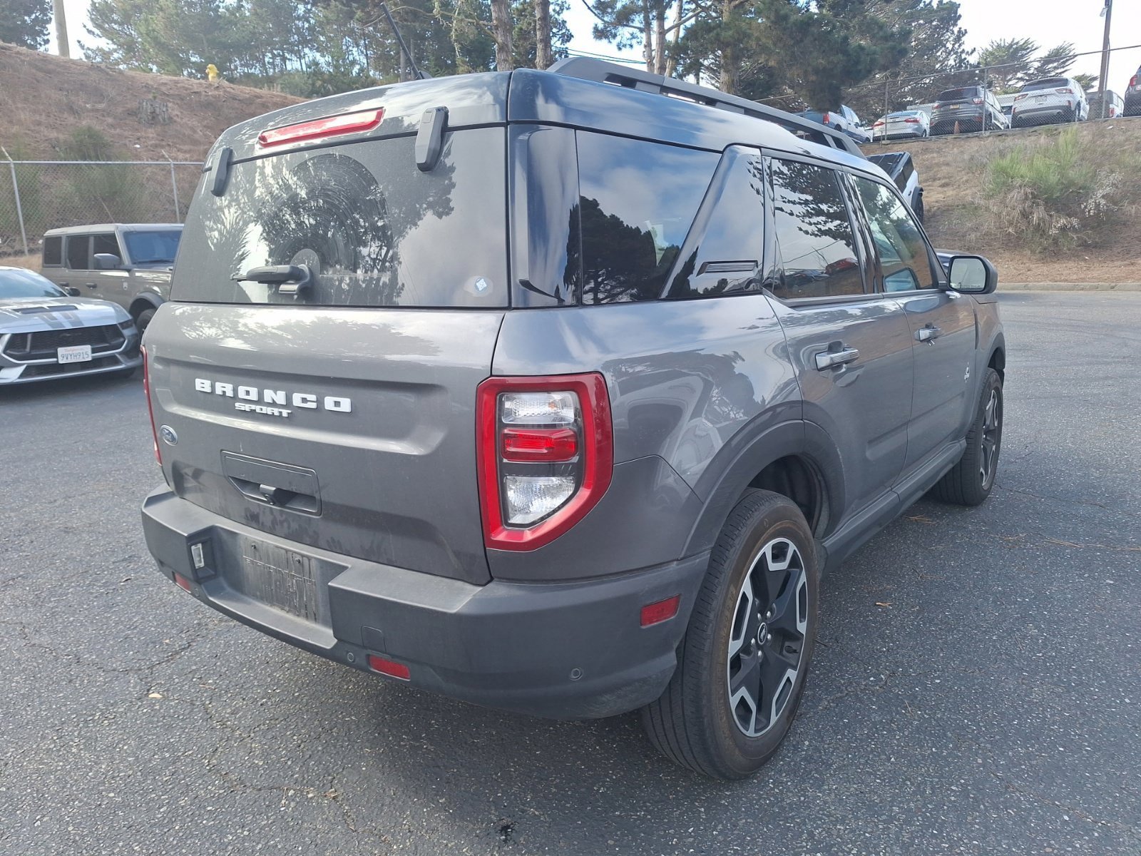 Used 2022 Ford Bronco Sport Outer Banks w/ Tech Package AWD/4WD image 9