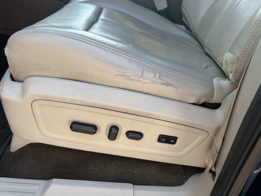 Used 2017 Lincoln Navigator Select RWD image 20