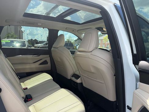 Used 2023 INFINITI QX60 Sensory w/ Vision Package AWD/4WD image 23