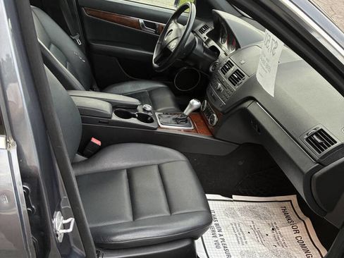 Used 2011 Mercedes-Benz C 300 4MATIC Sedan image 10