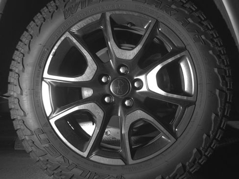 Used 2025 Jeep Compass Trailhawk w/ Trailer Tow Group AWD/4WD image 15