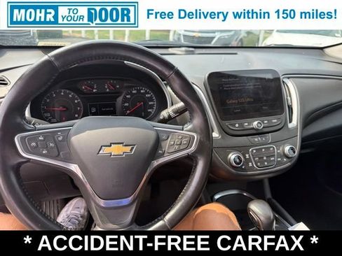 Used 2022 Chevrolet Malibu LT w/ Leather Package FWD image 33