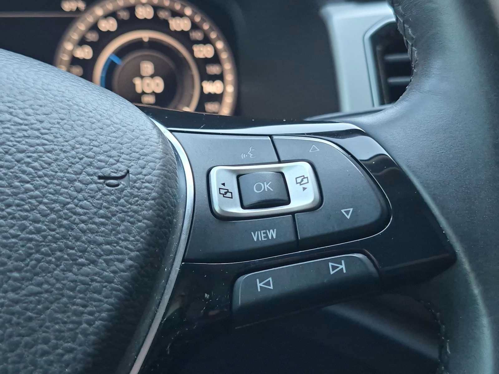 Used 2019 Volkswagen Atlas SEL R-Line AWD/4WD image 24