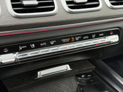 Used 2021 Mercedes-Benz GLE 350 4MATIC image 25